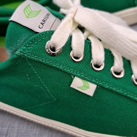 %Cariuma OCA Low Green Canvas Sustainable Sneakers Men / A 52 main image 5